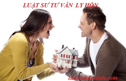 Văn phòng công ty Luật Hoàng Anh tư vấn nộp đơn ly hôn. 